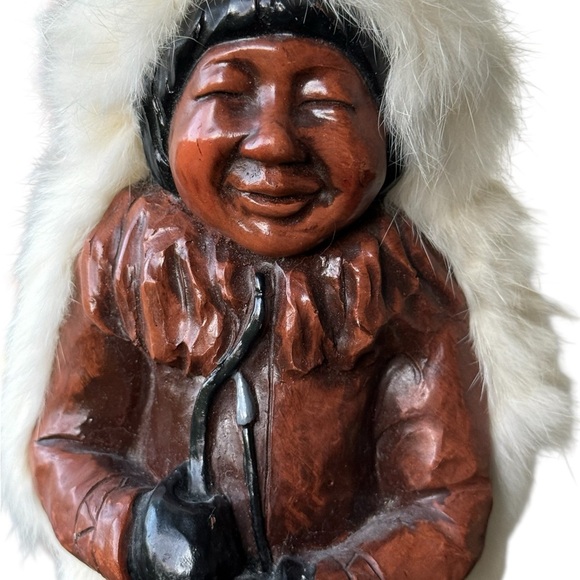 Vintage Kiana Inuit Eskimo Doll Set with Drum & Bow Handcrafted - Picture 5 of 6